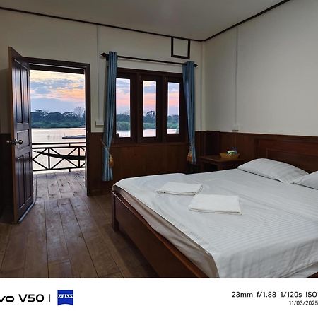 Dondet Vixay Sunset And River View Don Det Exterior photo